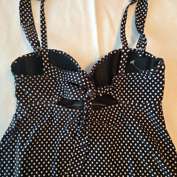Coco Reef One Piece Black White Polka Dot Flower Trim Swim Dress Suit Size 32 34 - Picture 10 of 16